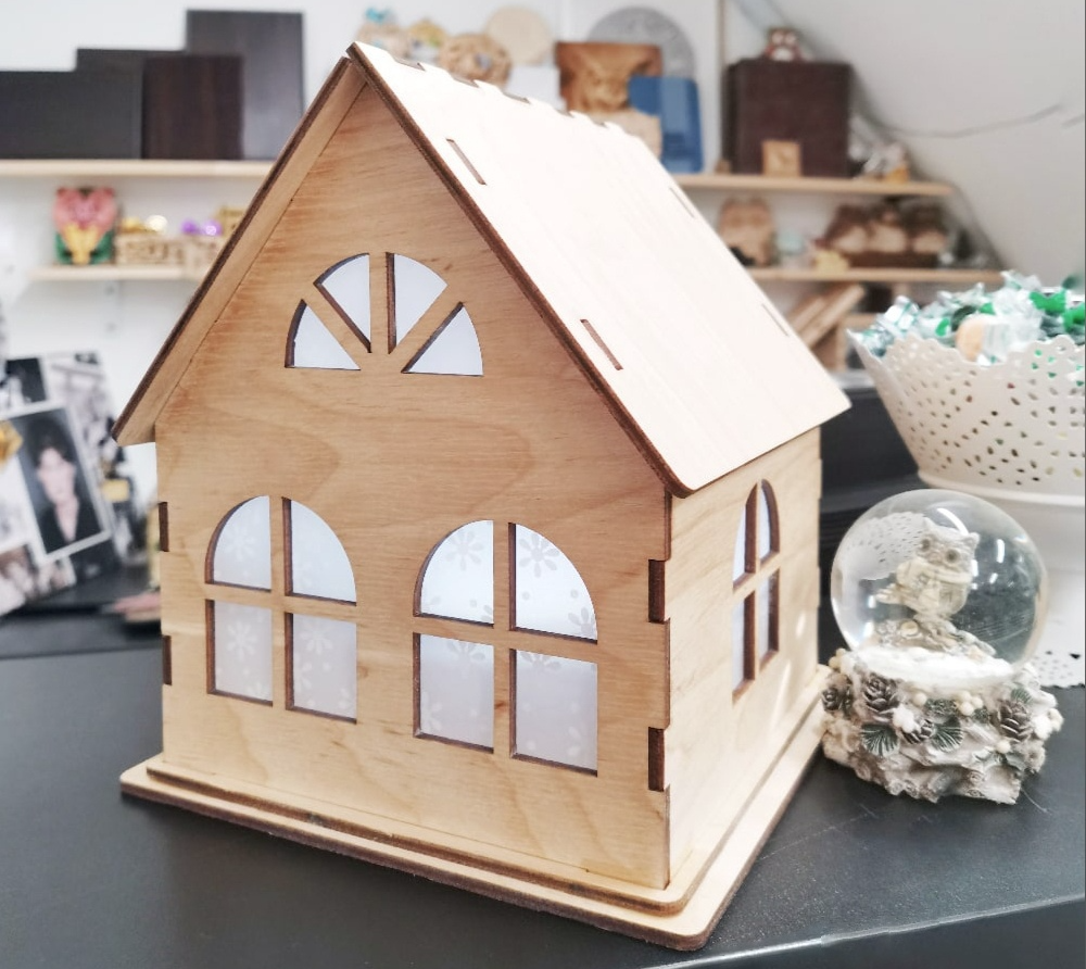 Laser Cut Small Wooden Decorative House 4mm
